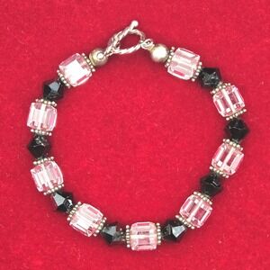 Sparkling Crystal Cube Black Faceted Bead Handmade Bracelet Silver Tone‎ Clasp